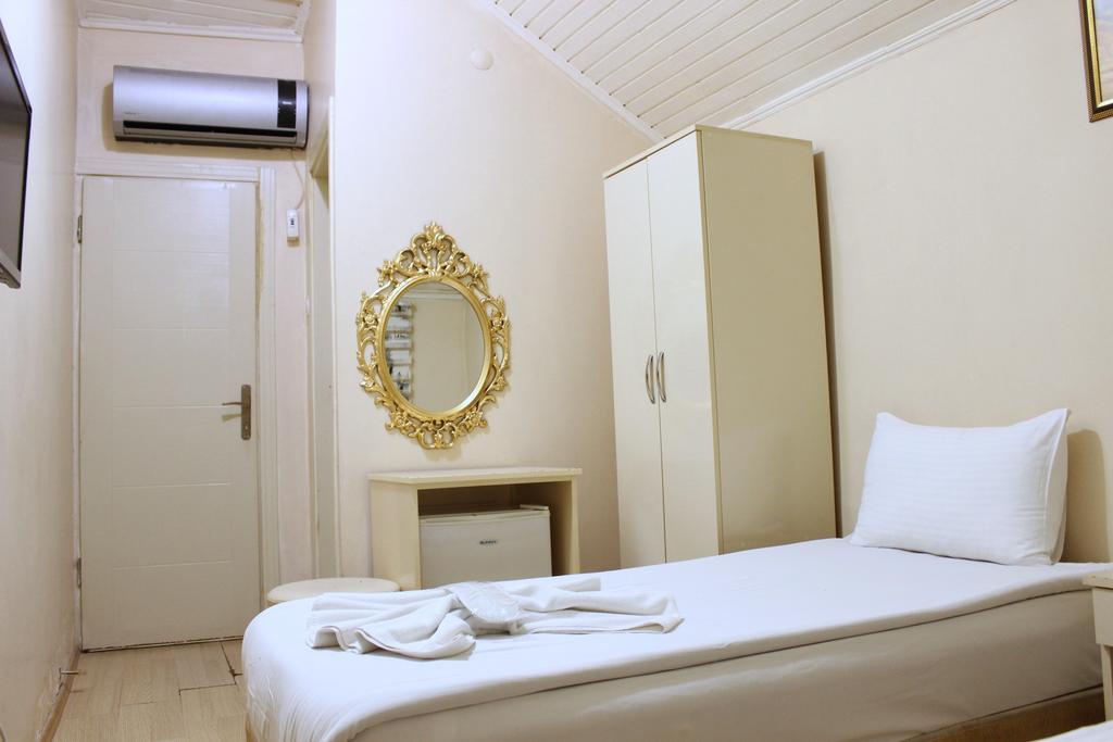 Simge Hotel Istanbul Exterior foto