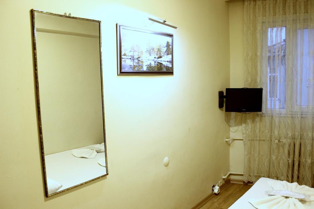 Simge Hotel Istanbul Exterior foto